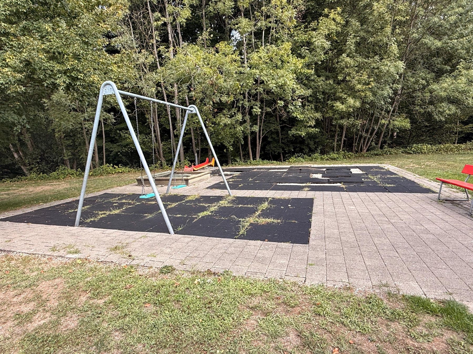Tappetini fitness: Fallschutzplatten aus Gummi ca. 80 Stk. – Usato da Gebenstorf venduto da Kistenpass
