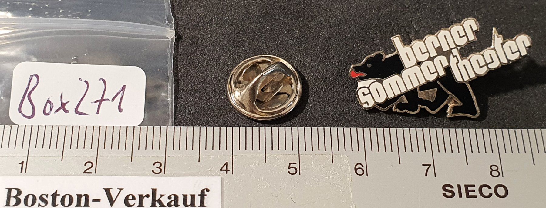 Placchette & Badge: Box271 - Pin Bär Bern / berner sommer theater – Usato da Reinach BL venduto da Boston-Verkauf 1