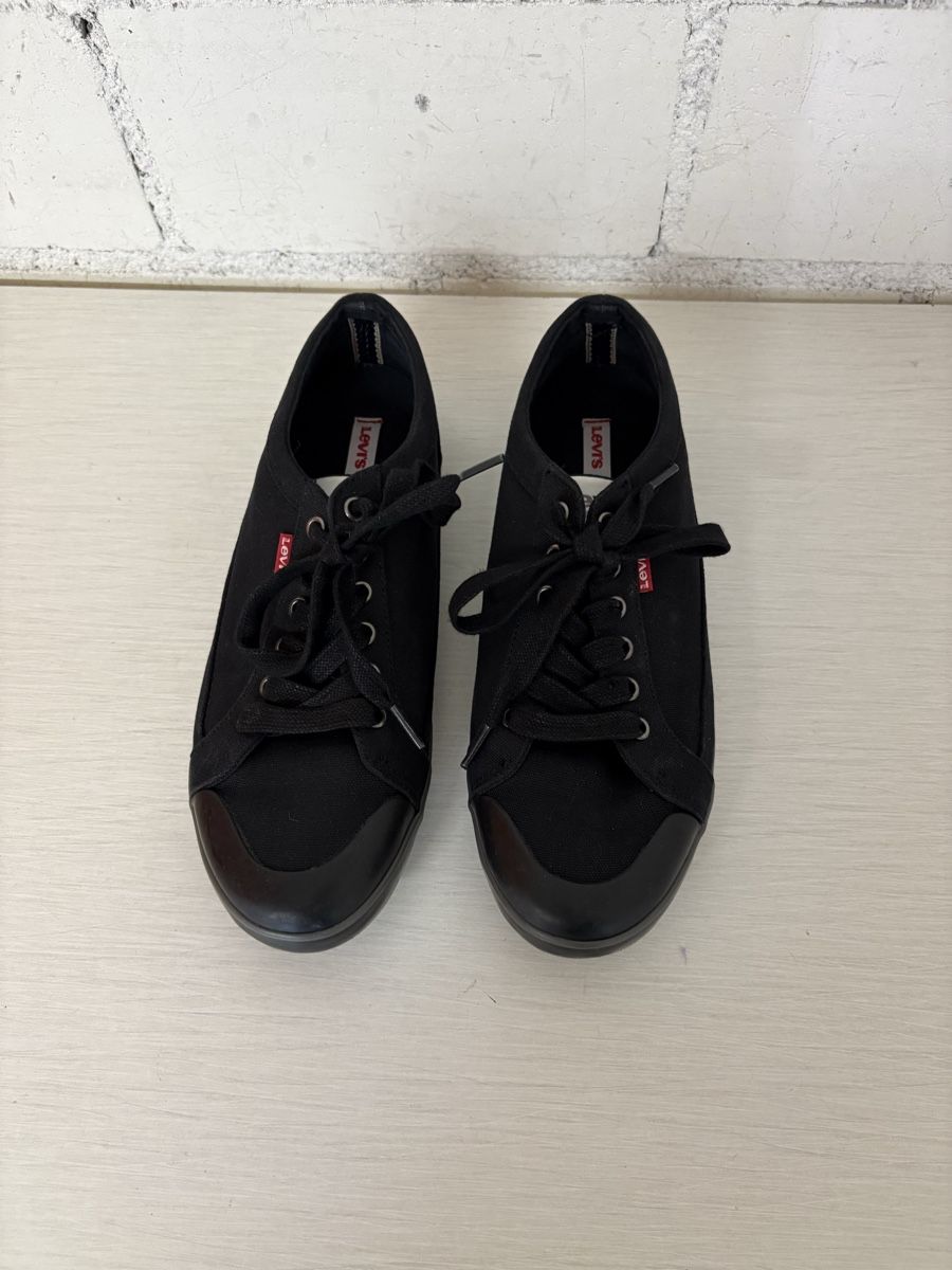 Levi's Herrenschuhe: LEVIS Herrenschuhe grösse EU 42  UK 8 – Gebraucht aus Thun von jeff070