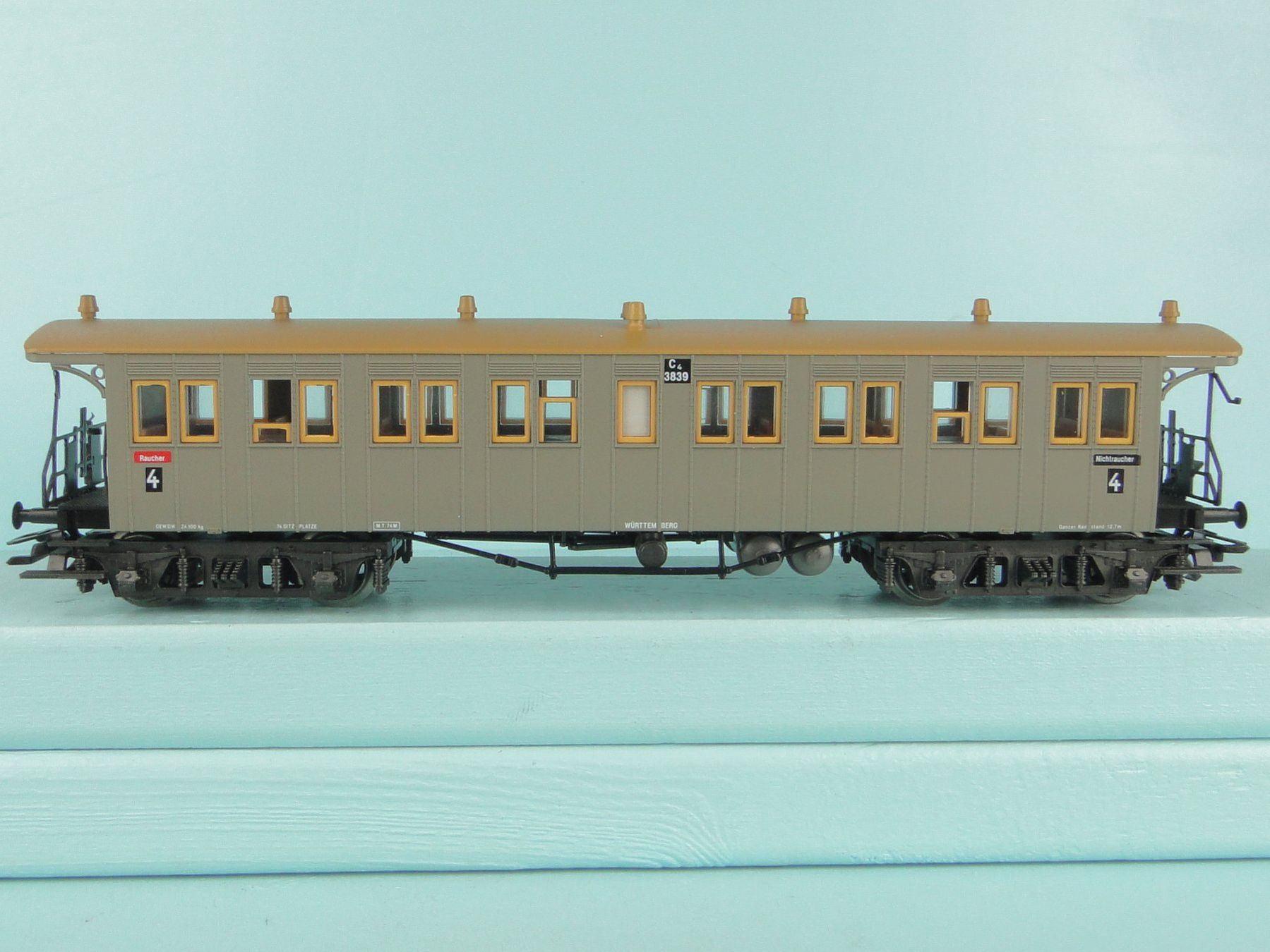 Märklin Modelleisenbahnen: Märklin 4214 Plattformwagen – Gebraucht aus Bülach von cann11 1