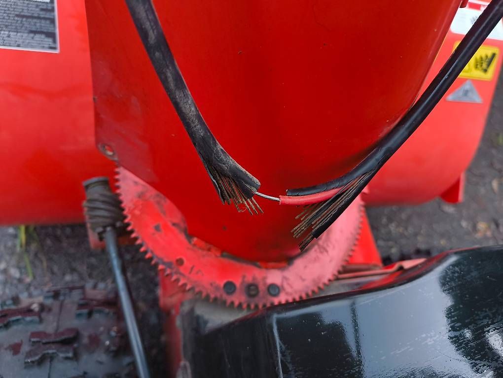 Tutte le macchine: Schneefräse Simplicity SNO-AWAY 1180 M – Usato da Bettlach venduto da John_Beer 3