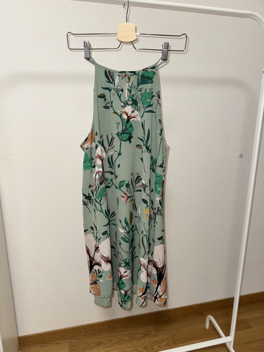 Vero Moda Vestiti: Sommerkleid mit Blumenmuster – Nuovo (secondo la descrizione) da Ebikon venduto da jov_w5ww