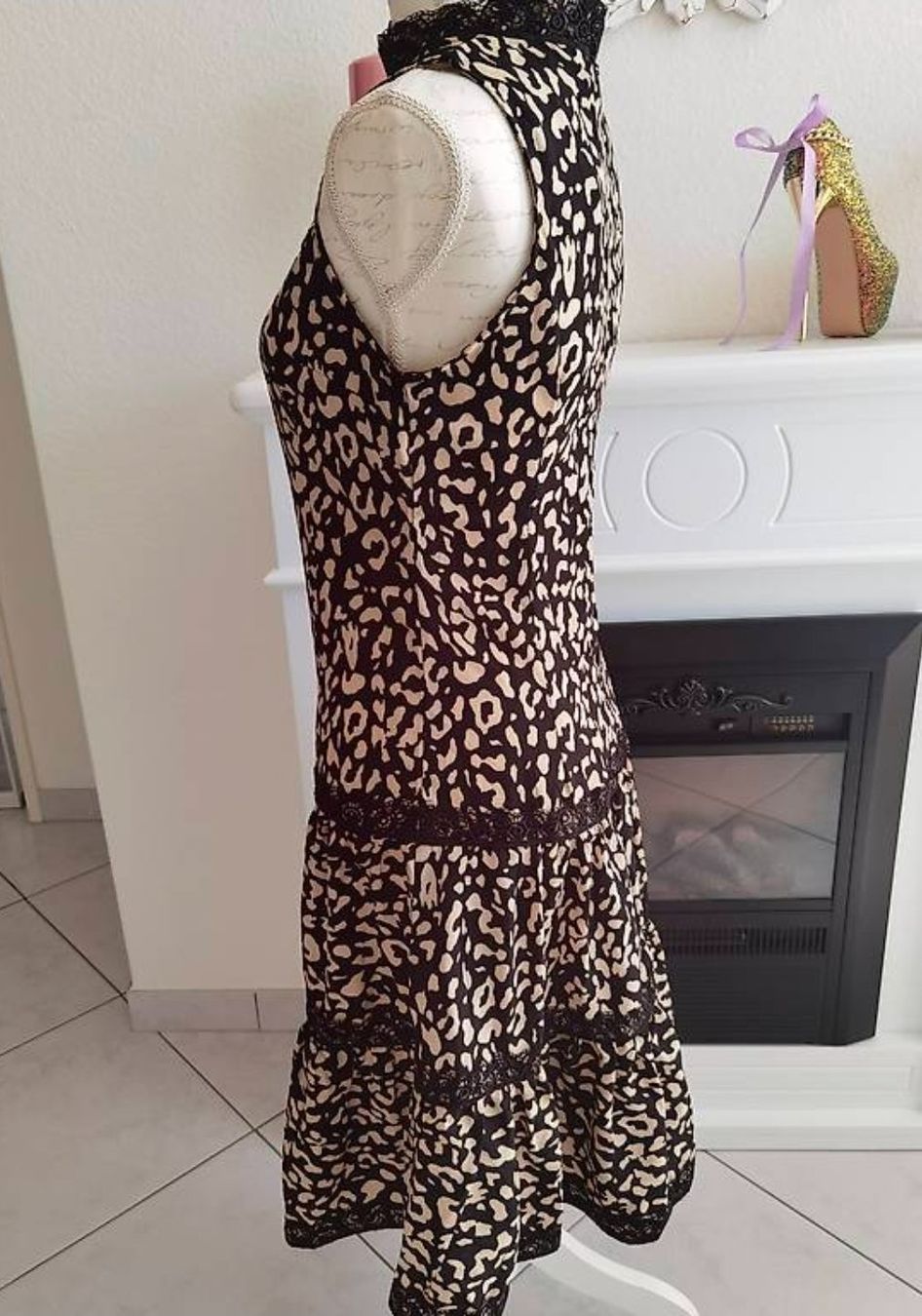Vestiti: Faina elegantes Kleid Neu – Nuovo e nell'imballaggio originale da Unterägeri venduto da Sleepbear 1