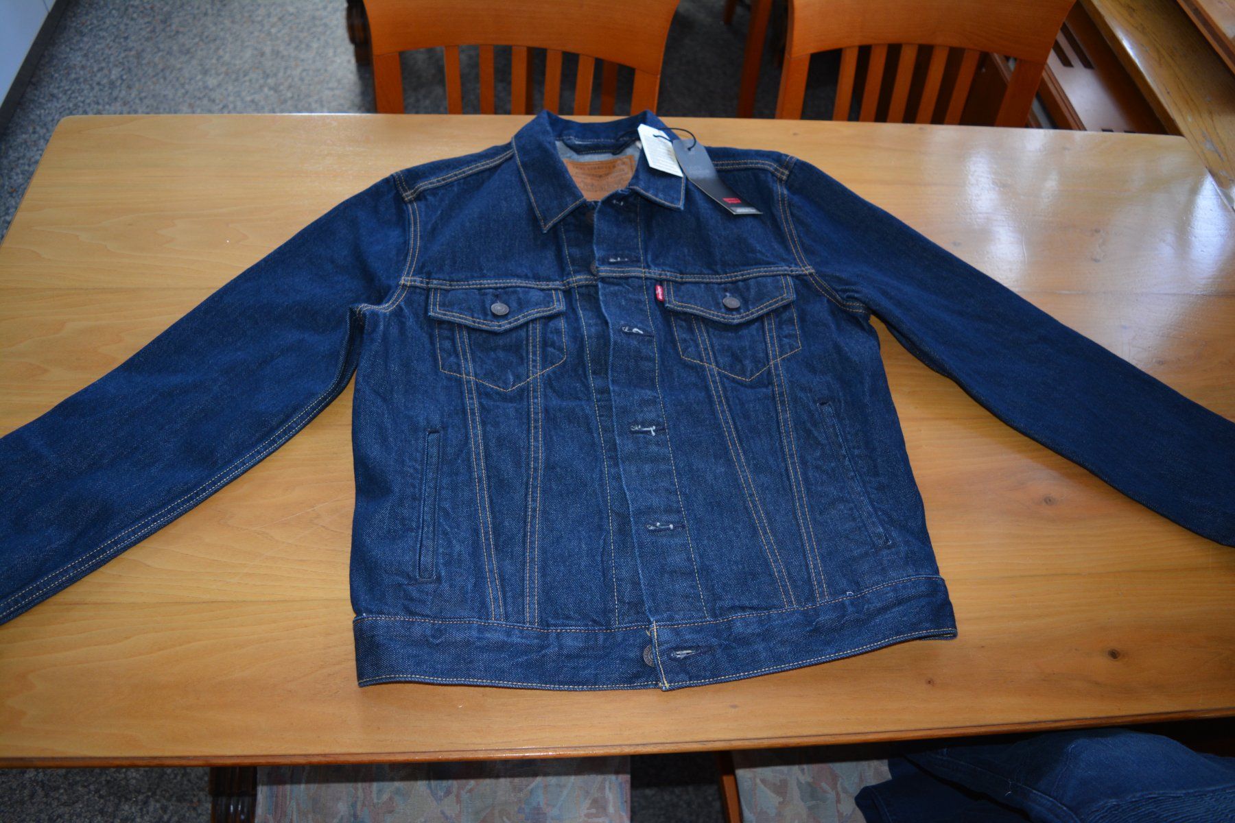 Levi's Giacche: LEVIS JEANSJACKE NEU – Nuovo e nell'imballaggio originale da Weissbad venduto da Usw63