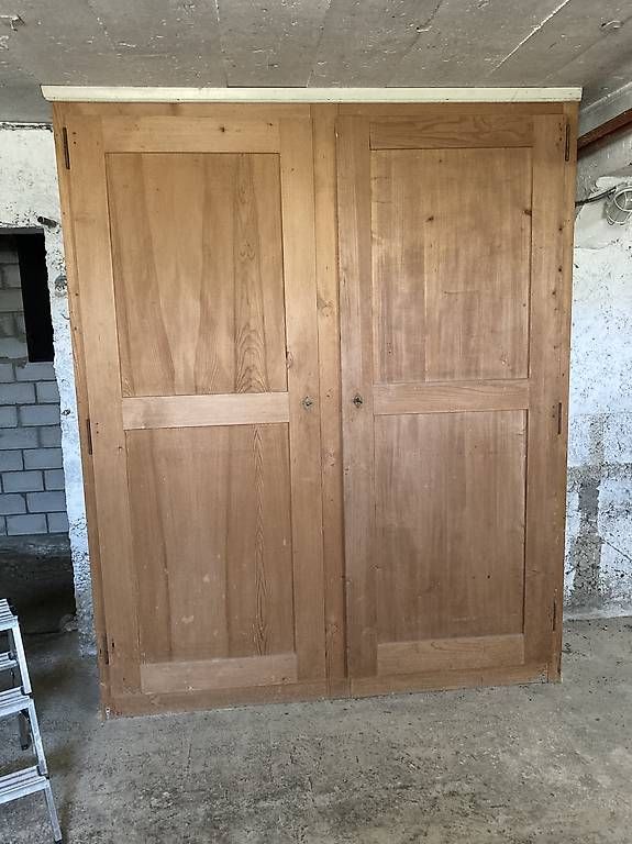 Armadi: Holzschrank – Usato da Kirchberg BE venduto da Multimeter_93