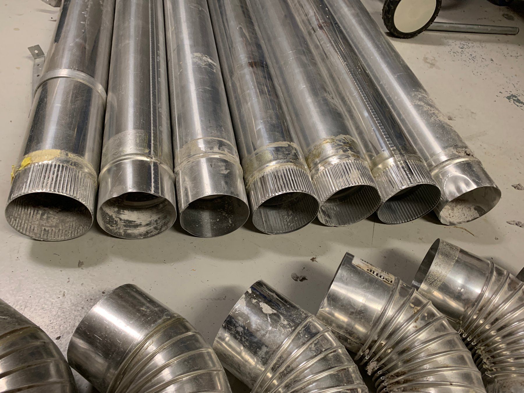Profilati: Aluminium Rohre – Usato da Ostermundigen venduto da air_7sp7 2