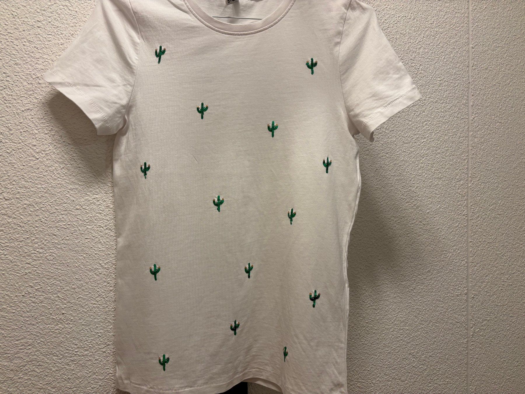 Only T-Shirts: Kaktus T-Shirt Only – Neu und originalverpackt aus Stallikon von ulv_k7jj 2