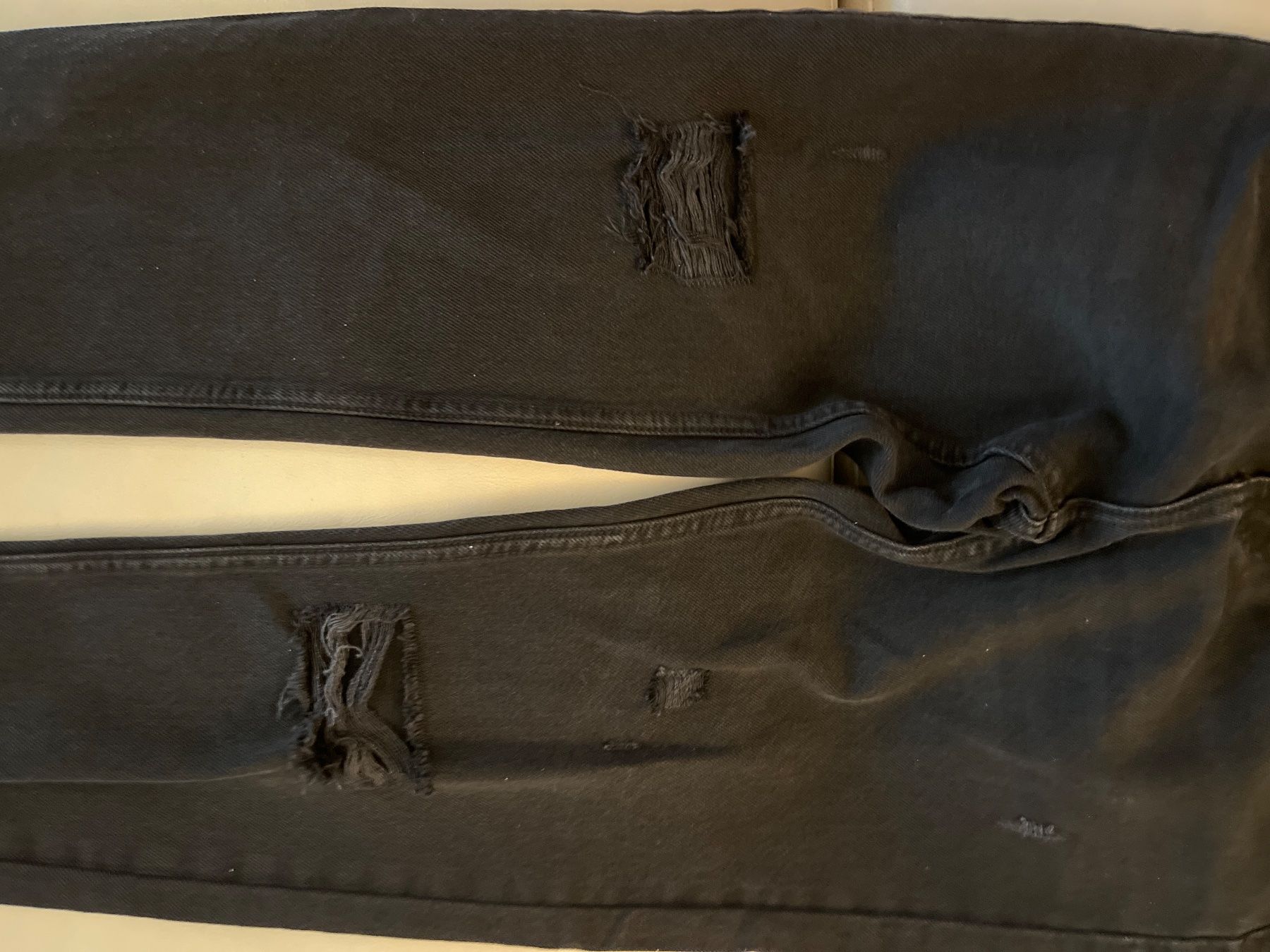 Tally Weijl Jeans: Tally schwarze Jeans gr 34 – Usato da Adligenswil venduto da Phoenix2017 2