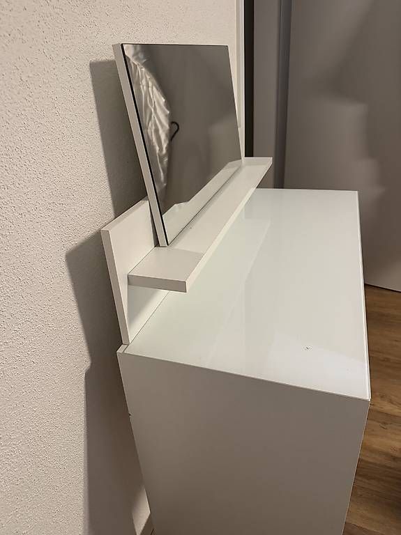 Tavoli da trucco: Schminktisch – Usato da Pfyn venduto da Stephan8202 1