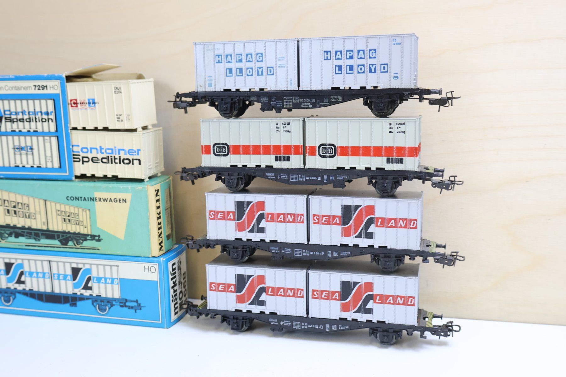 Märklin Modellini di ferrovie: Märklin 4 x Containerwagen H0 + extra Container Set 7291 – Usato da Winterthur venduto da Monstera 4