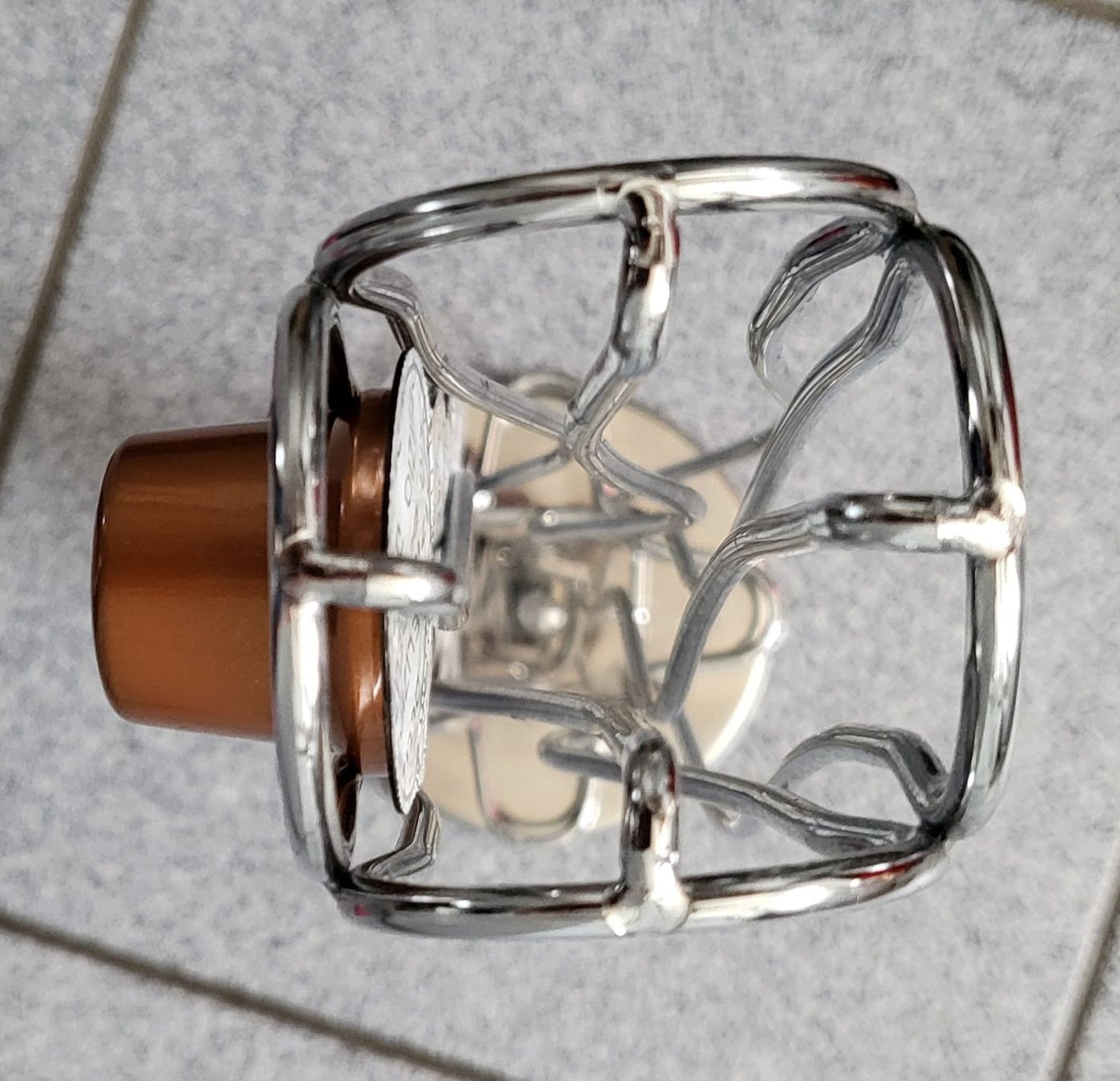 Nespresso Altro per la casa: Nespresso Kapselhalter, Chrom, Design geschwungen – Usato da Adlikon b.Regensdf venduto da YvZi 4