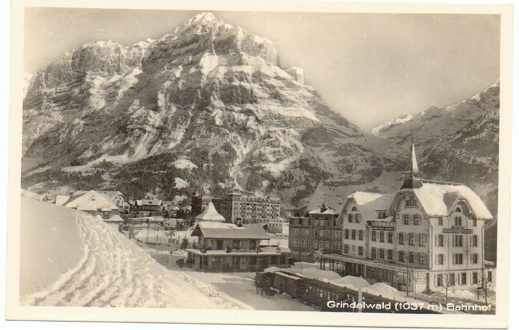 Ansichtskarten: GRINDELWALD Bahnhof mit Bahn – Neu (gemäss Beschreibung) aus Jona von philajona