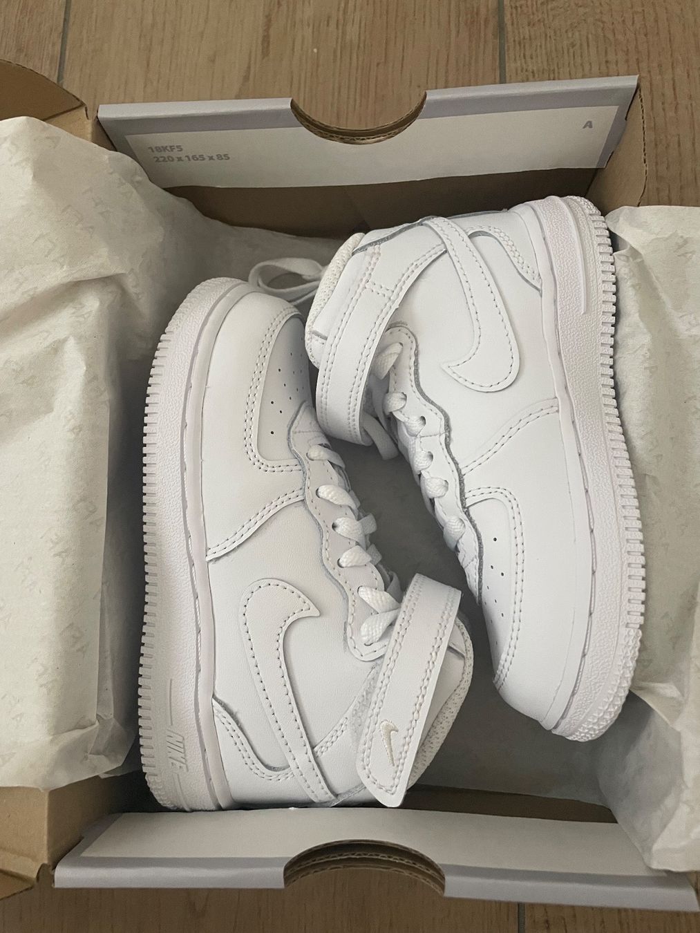 Nike Scarpe per ragazzi: Nike Force 1 Mid Gr. 26 NEU – Nuovo e nell'imballaggio originale da Waltenschwil venduto da hansnine 2