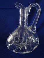 VASE Kristallglas, 16cm hoch. 13cm breit. Ovaler Bauchumfang