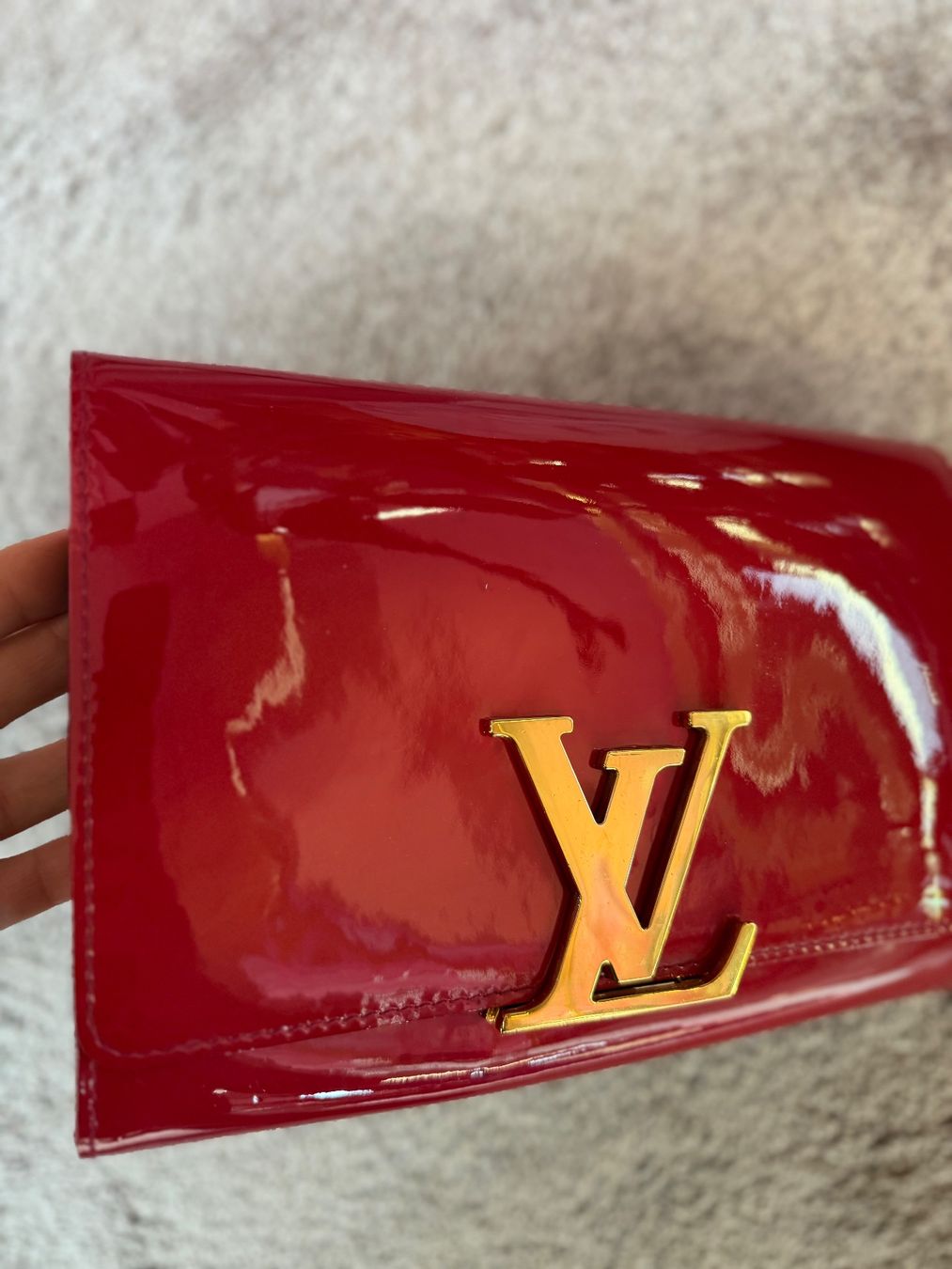 Louis Vuitton Borse da donna: Louis Vuitton Pochette Fuchsia – Usato da Zürich venduto da SecondhandZurich 1