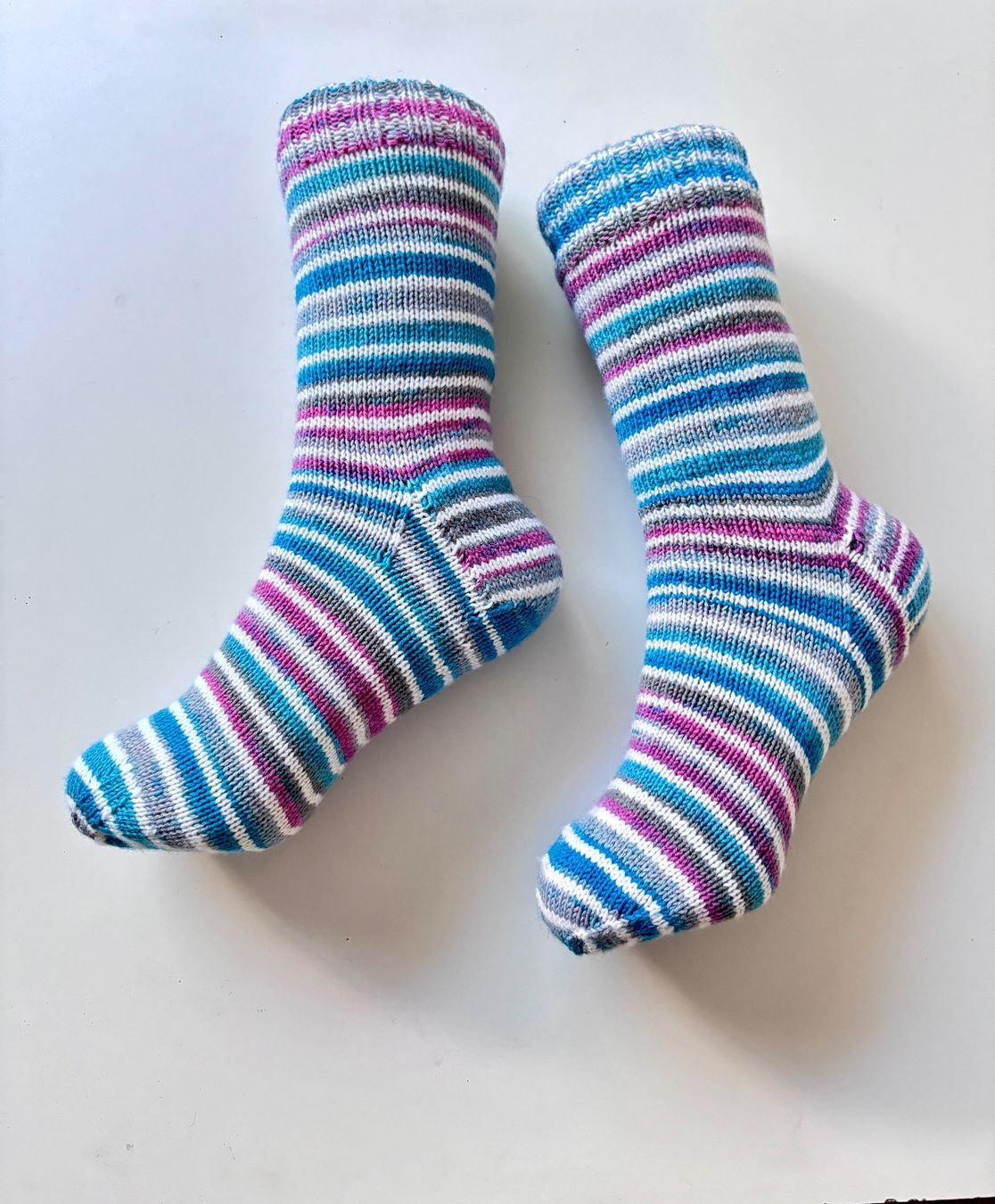 Socken: Fröhliche Ringelsocken, handgestrickt , Grösse 38-40 – Neu und originalverpackt aus Fislisbach von handglismet