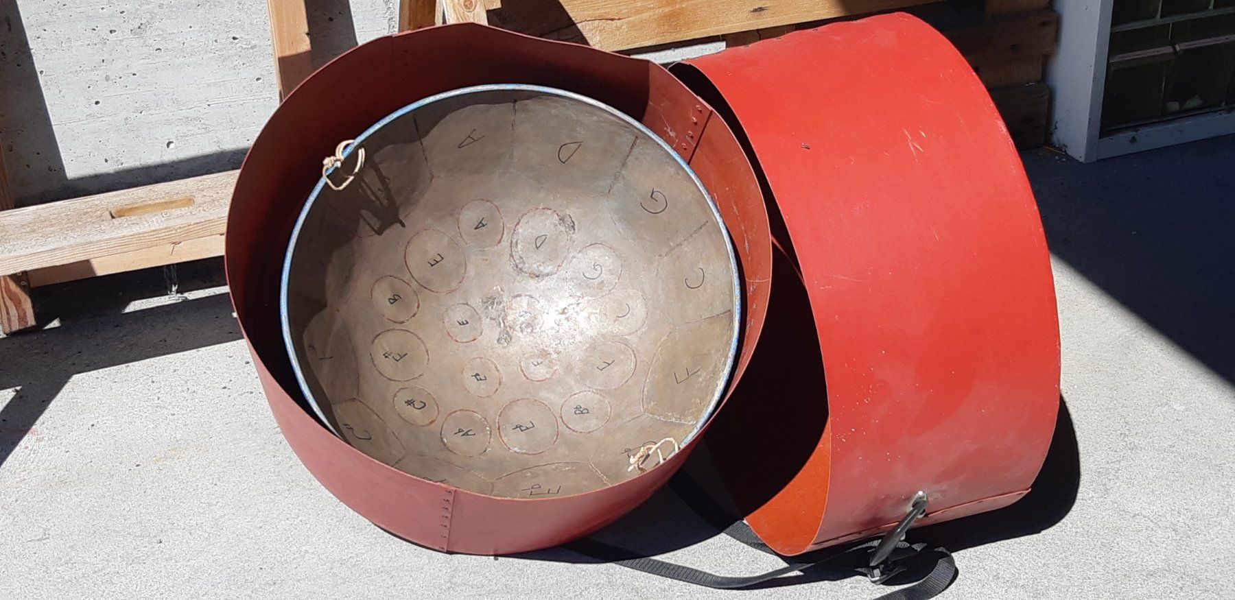 Musikinstrumente: Steelpan mit Koffer – Gebraucht aus Zäziwil von jolefi 2