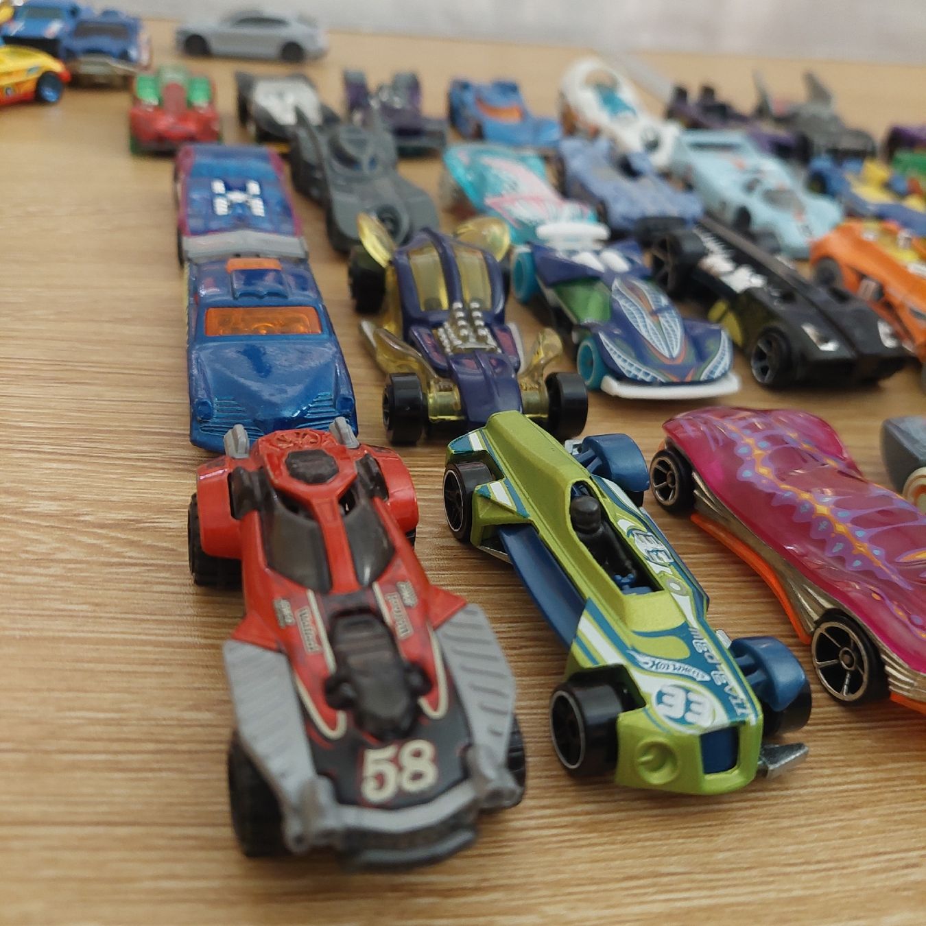 Hot Wheels Spielzeuge: Hot Weels 100 Stk.  – Gebraucht aus Belp von masterdriftking 6