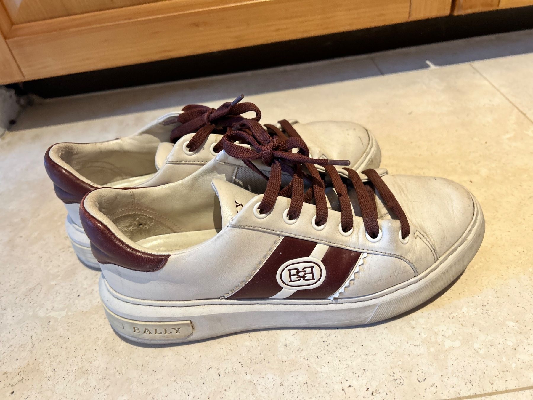 Bally Damenschuhe: Original Bally Sneakers – Gebraucht aus Zürich von predisha 1