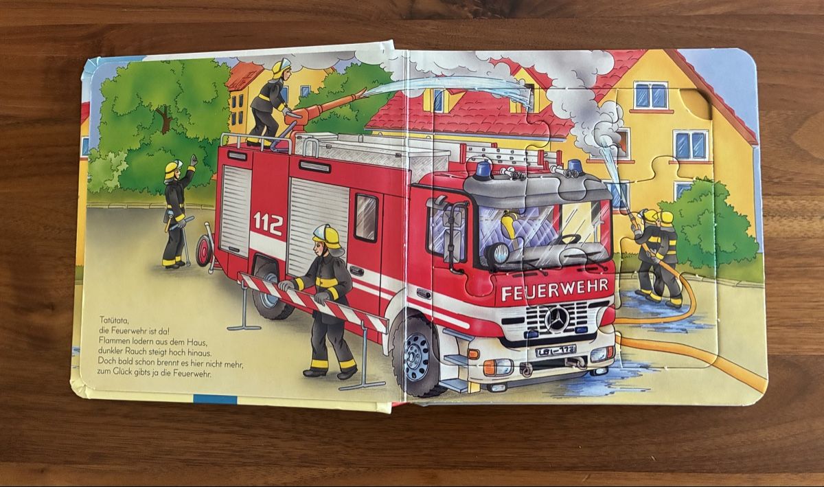 Puzzles: Feuerwehr Puzzlebuch neuwertig  – D'occasion à Stallikon par shop100 1