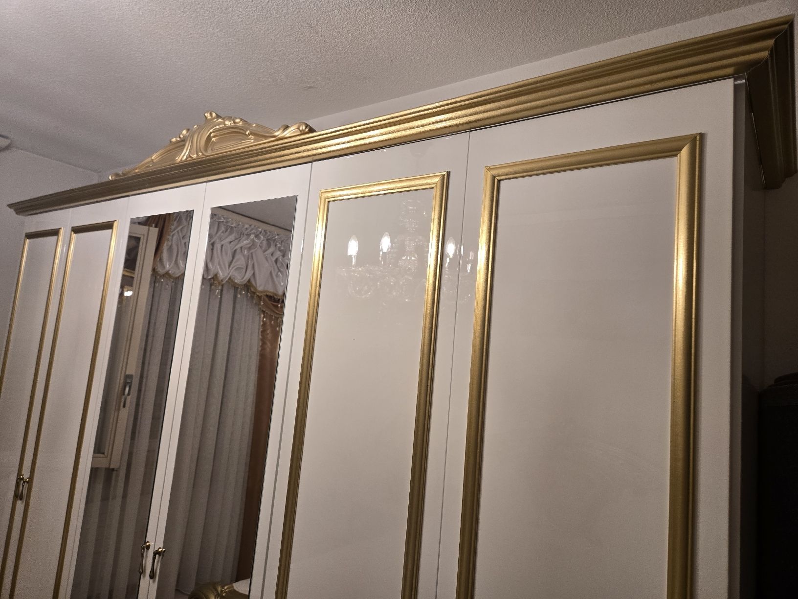 Betten: Schlafzimmer komplett.  – Gebraucht aus thun von Matina 8