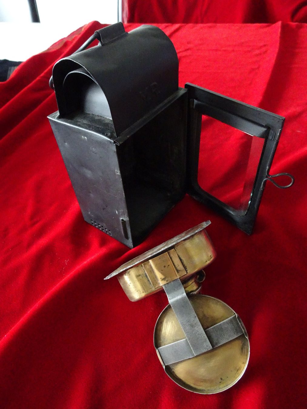 Lampade: antike schwarze Laterne mit Oelbrenner – Usato da Vitznau venduto da Mina60 4