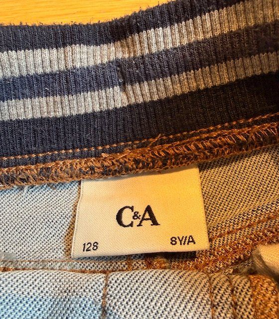 C&A Pantaloni: Jeans Hose C&A Grösse 128 – Usato da Lömmenschwil venduto da classico01 2