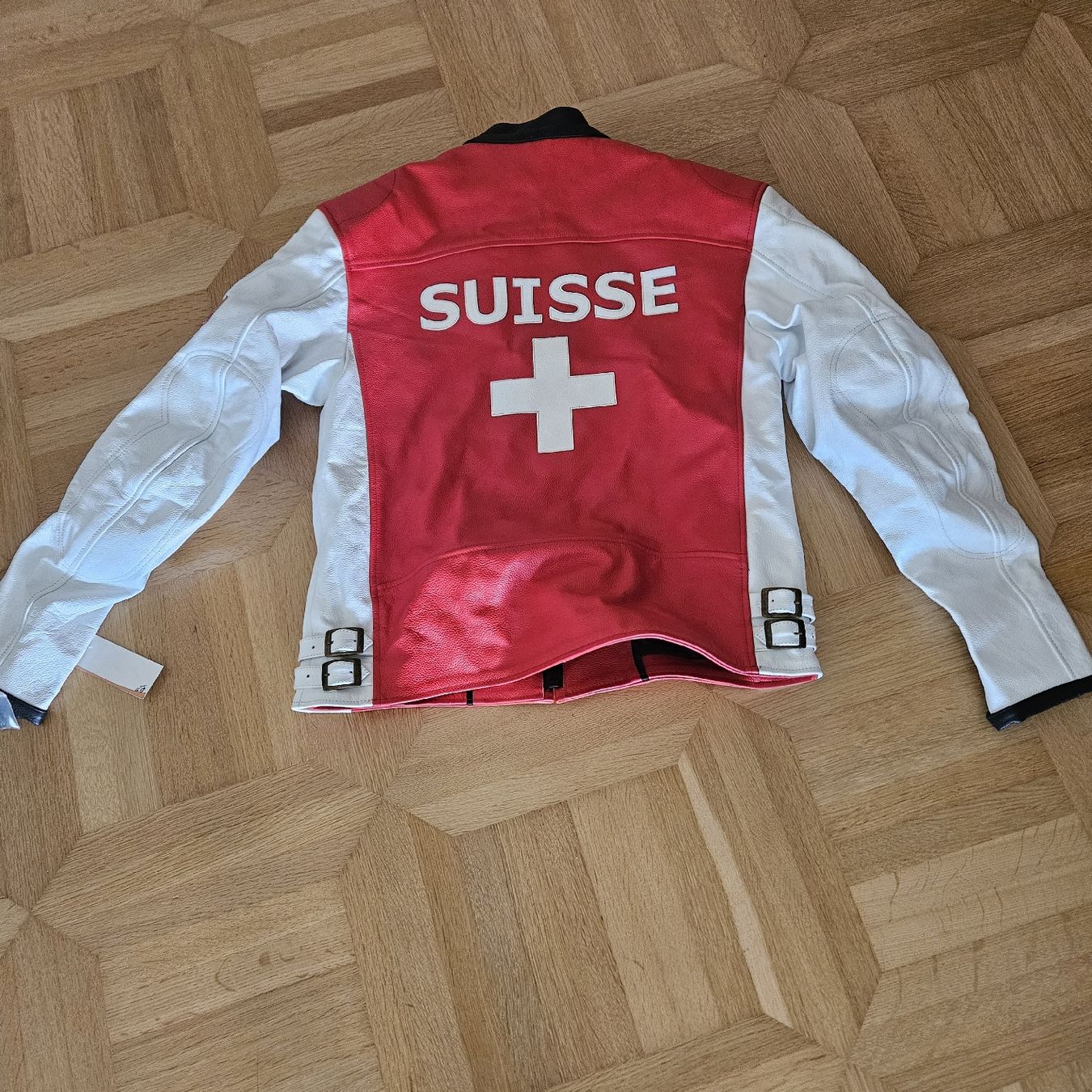 Jacken: Töff Lederjacke – Neu und originalverpackt aus Urdorf von Freitagr 3