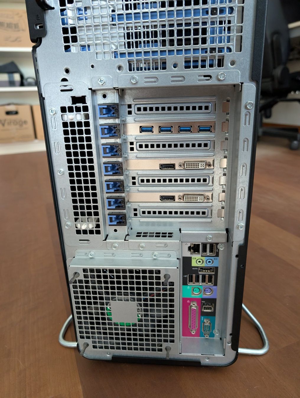 Dell PCs: Dell Precision T7500 – D'occasion à Delémont par breacH 2