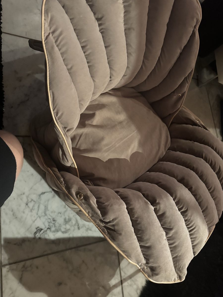 Abbigliamento: bequeme hunde tasche neu – Nuovo (secondo la descrizione) da Volketswil venduto da Modelka 3
