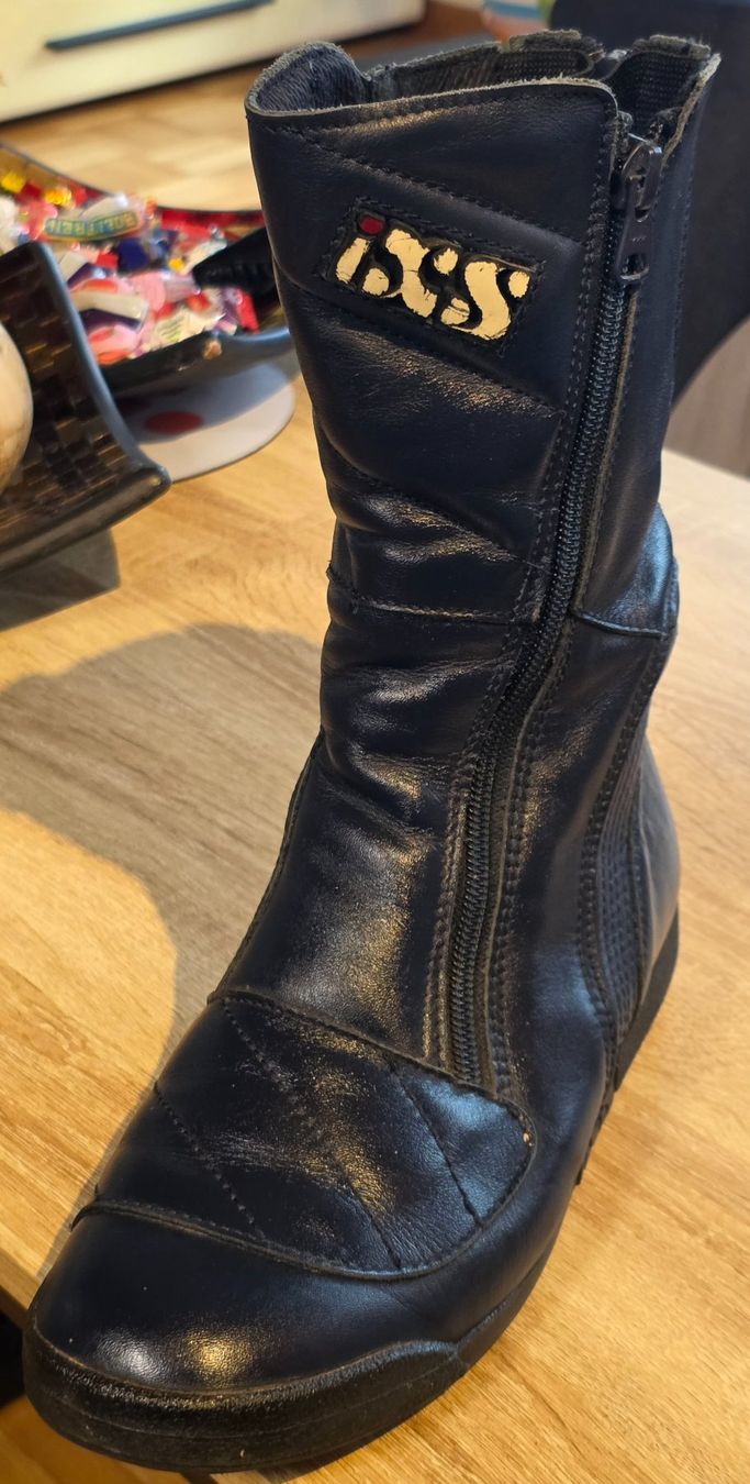 IXS Scarpe da uomo: IXS Boots Leder Grosse 40 Neuwertige – Usato da Rohrbach venduto da lod_m58r 5