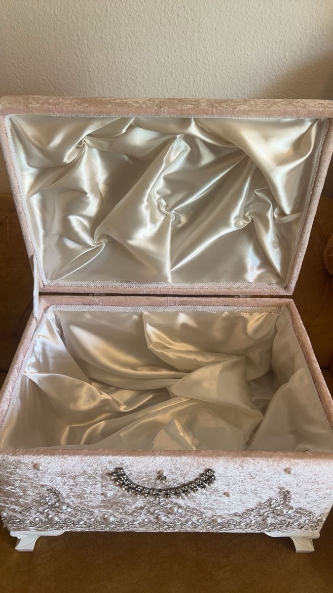 Coffres: Pinke Box – Neuf (Voir description) à Zürich par sha_207 4