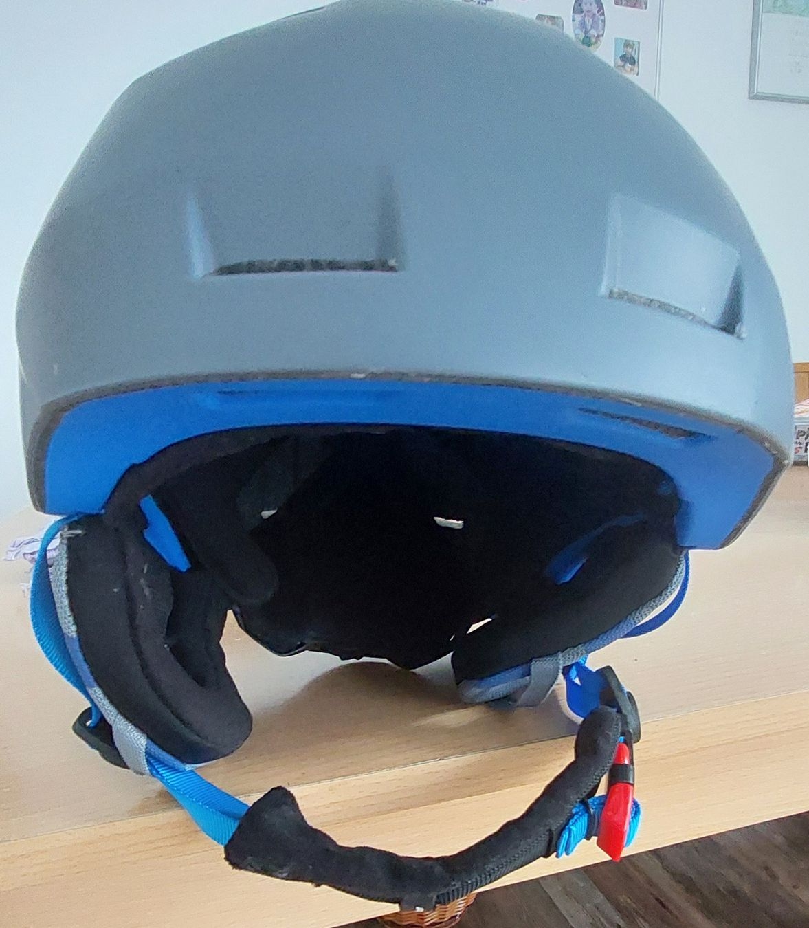 Caschi: 🎿skihelm – Nuovo (secondo la descrizione) da Unterbäch VS venduto da Nifadi