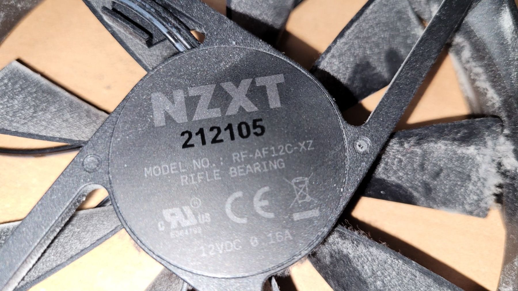 NZXT Ventilatori: NZXT ventilateur – Usato da Bionnens venduto da Meg011 1