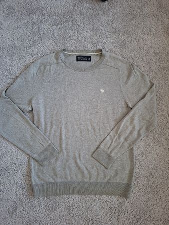 Pull Abercrombie & Fitch gris taille M bon état