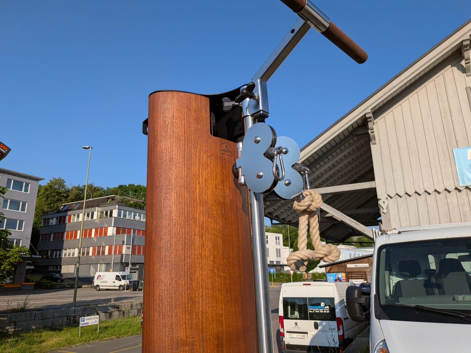 Nohrd Hometrainer: NOHrD SlimBeam - Nussbaum, 75 kg, komplett - Ref. 06/44 – Usato da Au ZH venduto da BrockiAu 1