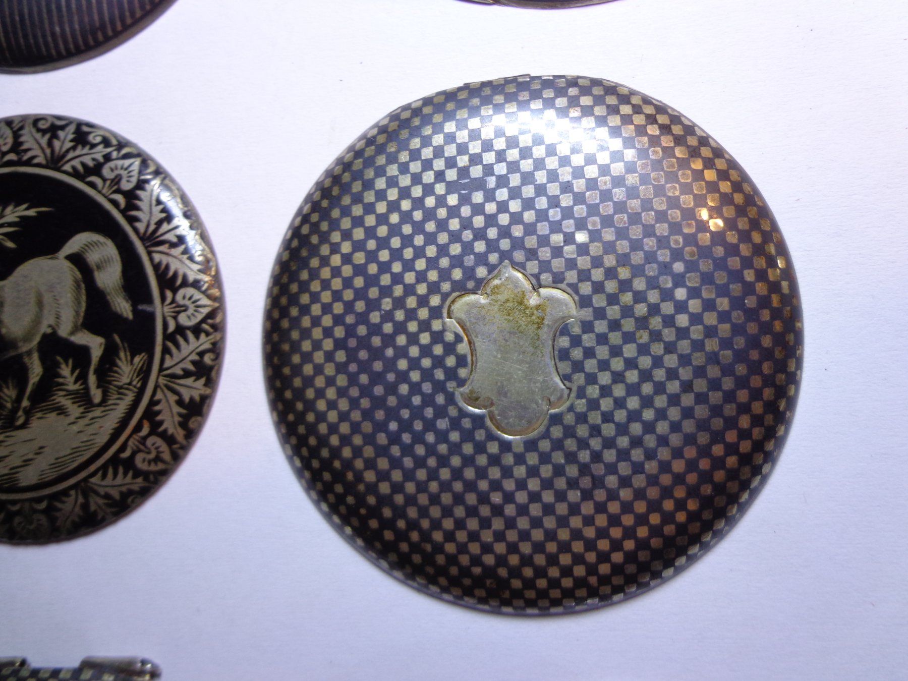 Uhren: Taschenuhr Gehäusedeckel Lot – Gebraucht aus Hinterkappelen von Roku5 5