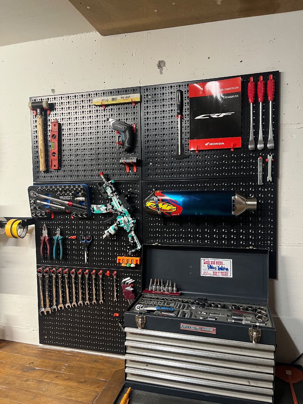 Tutti gli attrezzi: Werkzeugwand Modular Metall Neu – Nuovo e nell'imballaggio originale da Zürich venduto da jam_2lrx
