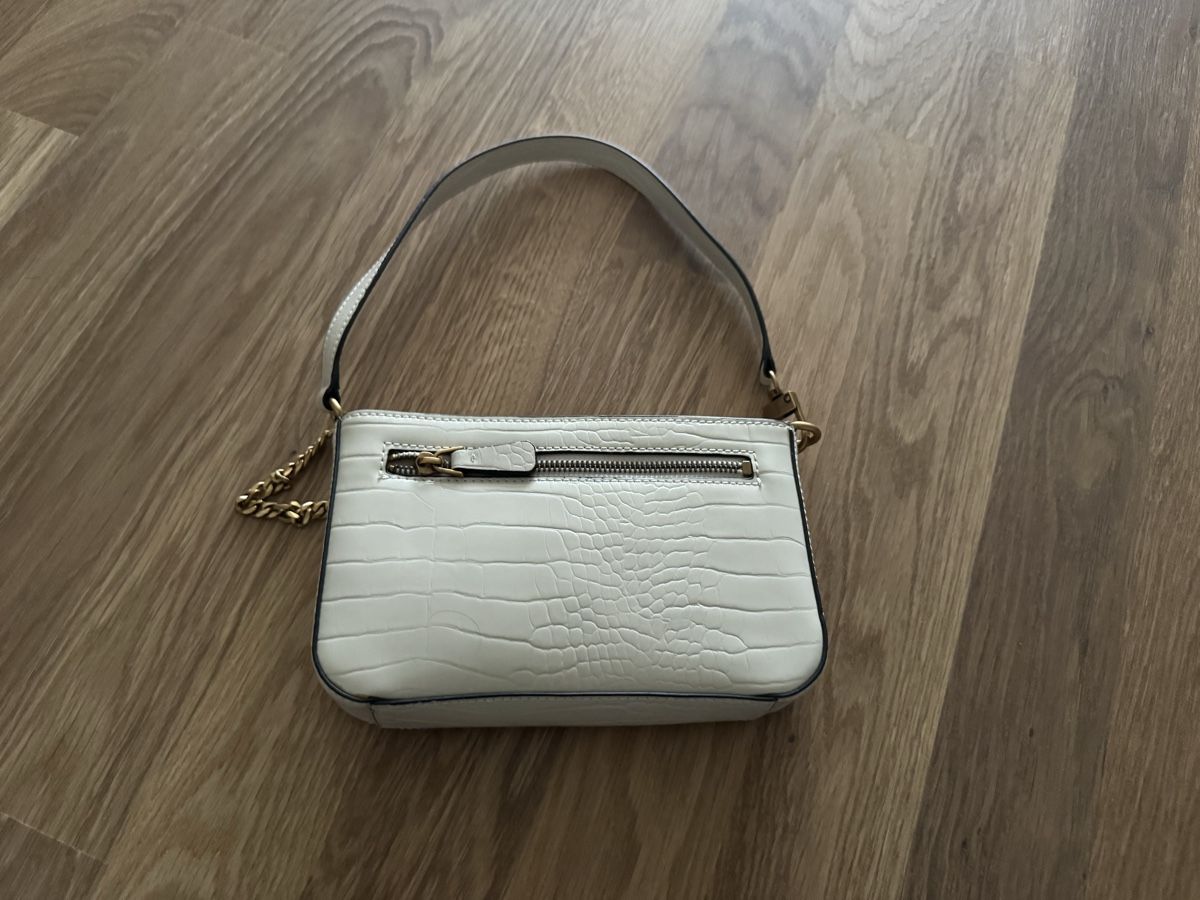 Guess Borse da donna: Umhängetasche - Guess – Usato da Zofingen venduto da ismail01a 1