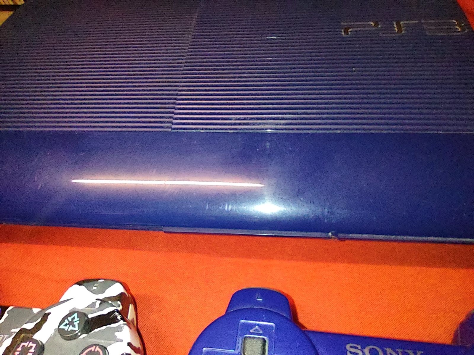 Sony Console: PS3 Bleue + 2 Manettes - – Usato da fribourg venduto da GameSpot 1