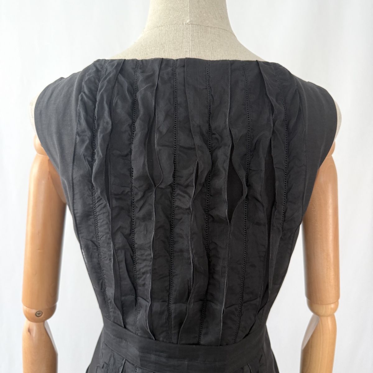 Akris Vestiti: AKRIS Black Silk Dress – Usato da Emmen venduto da Avviivva_Com2023 6