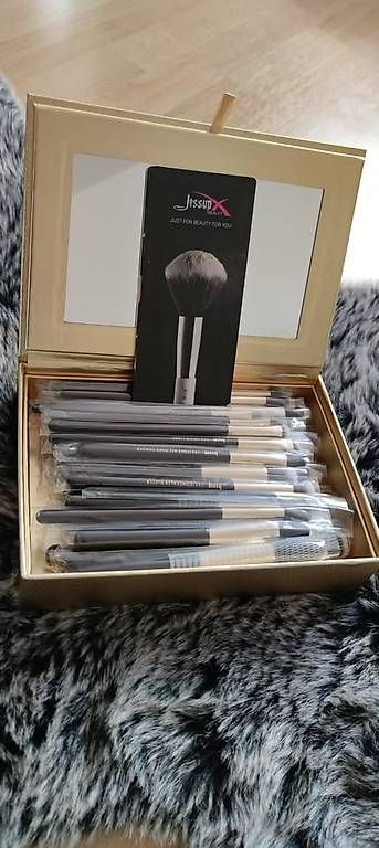 Make-up: Jessup Makeup Pinselset 25 Stück – Nuovo e nell'imballaggio originale da Teufenthal AG venduto da Agnieszka93 1