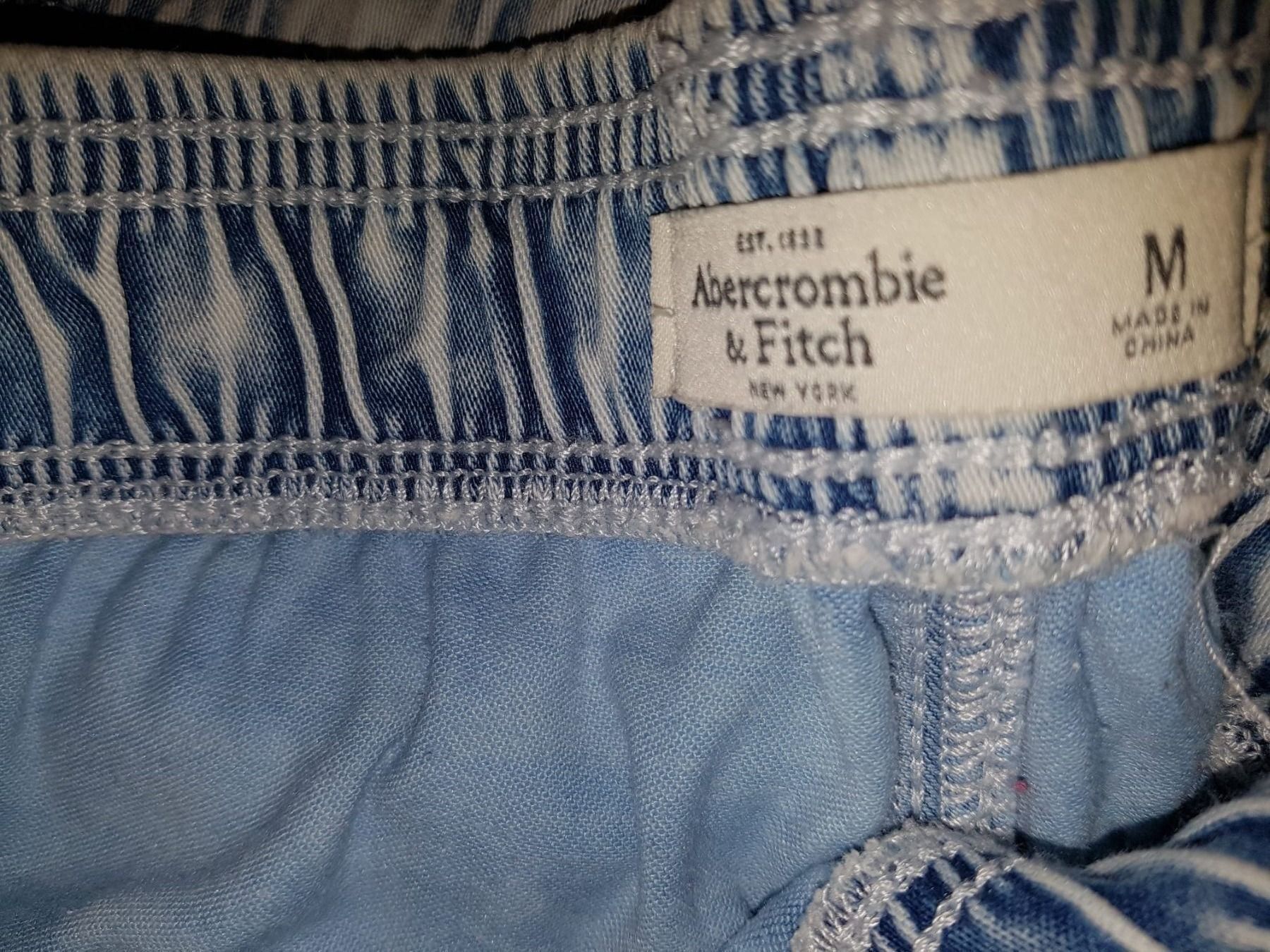 Abercrombie Jeans: Jogger denim Abercrombie – Neu (gemäss Beschreibung) aus St-Sulpice VD von juhdu 3