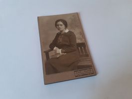 SCHWIIZER JUGEND DAZUMAL - JUNGI FRAU - LANGENTHAL