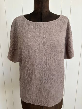 Lager 157 Blusen Shirt hellbraun gecrincelt - Grösse L