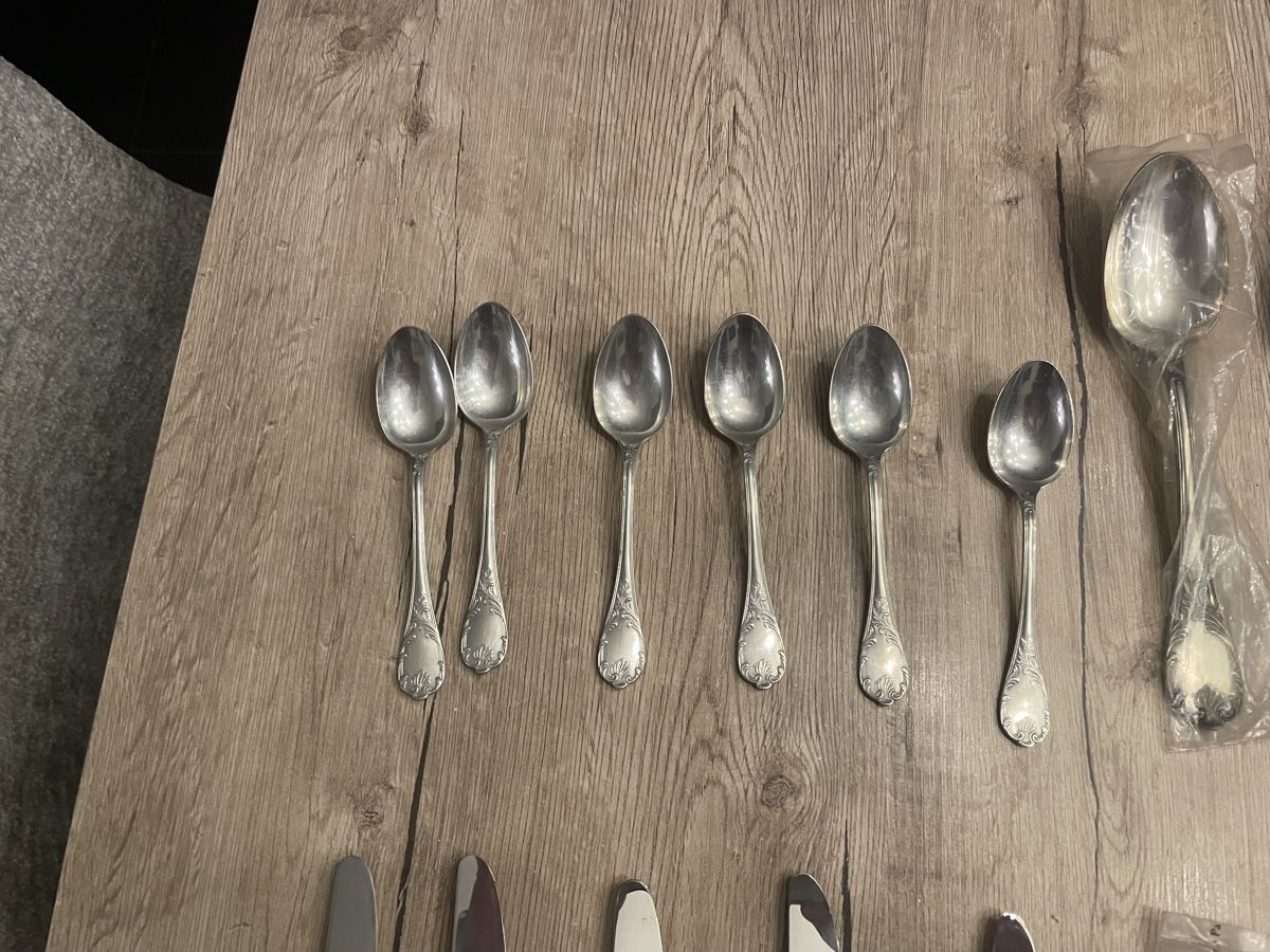 Christofle Set di posate: Versilbertes Christofle Marly Besteck 25 Teile – Nuovo e nell'imballaggio originale da Fällanden venduto da rivai123 1