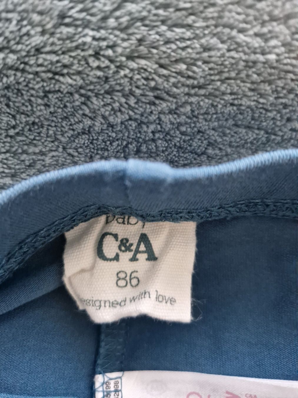 C&A Pantaloni: Capri Leggings grösse 86 – Usato da Heimberg venduto da Eleanor20 1