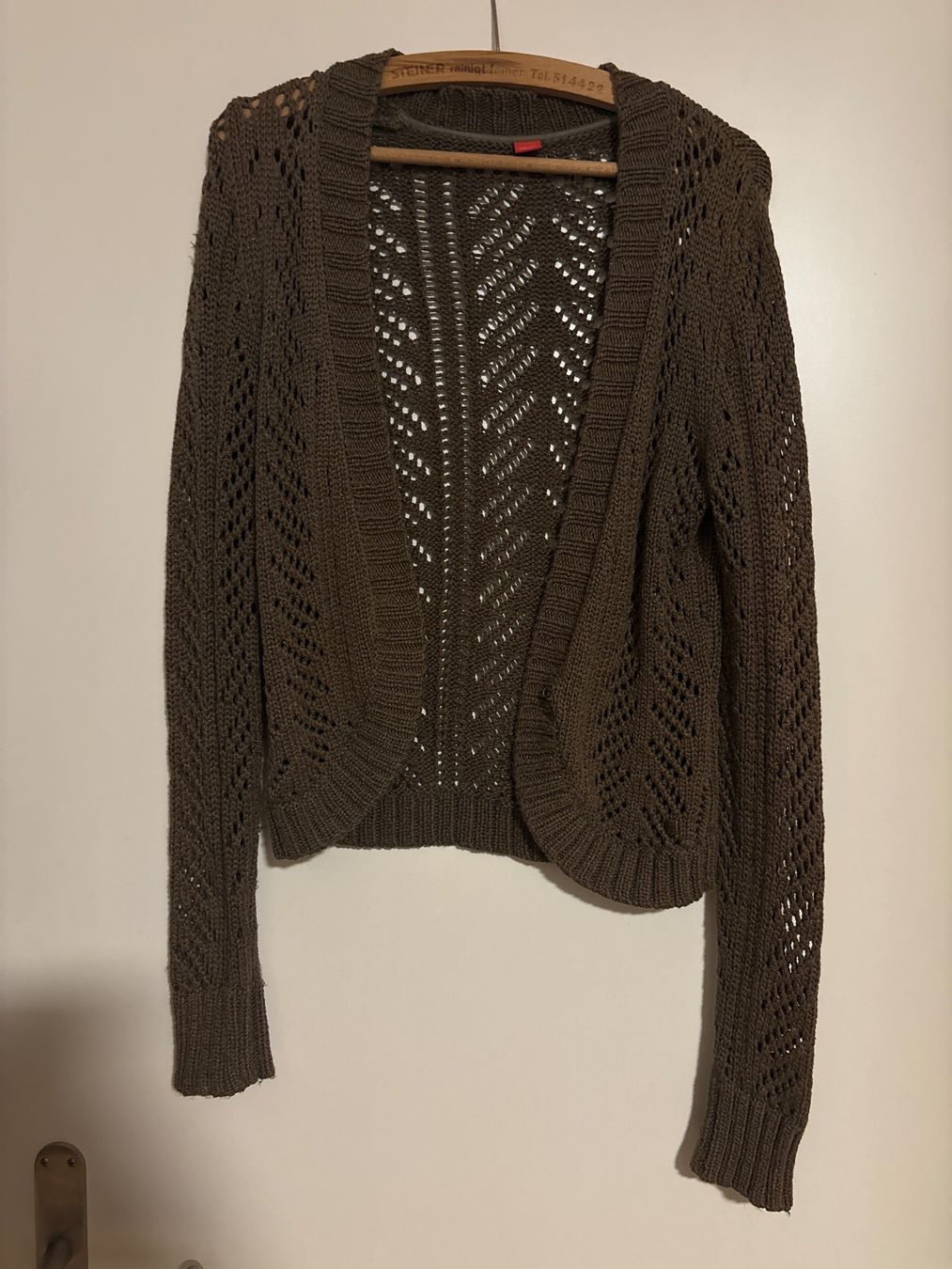 Esprit Giacche: Esprit Strickjacke, leicht, Grösse S, Top Zustand – Usato da Münchenstein venduto da sil_h6c9