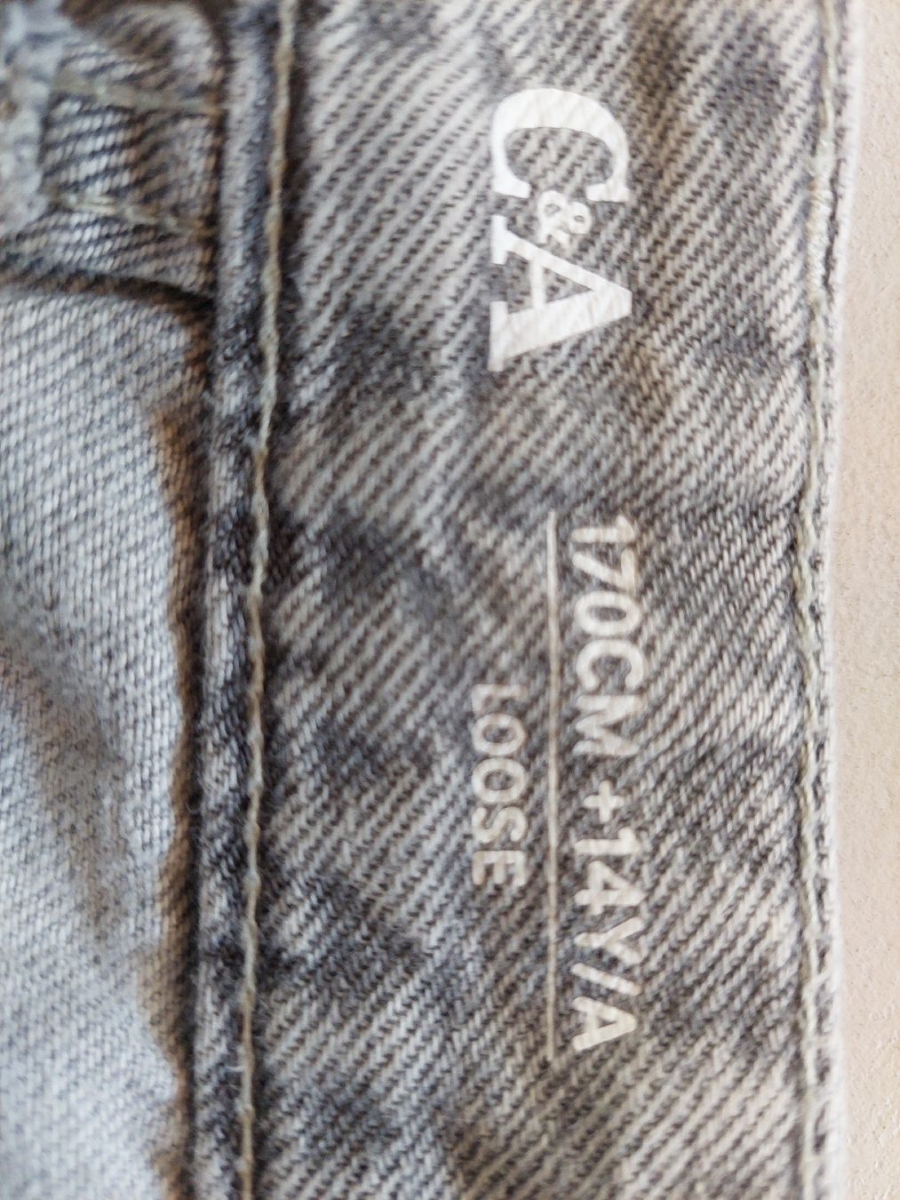 Jeans: Loose fit Jeans hellgrau – Usato da Allschwil venduto da sneluk 3