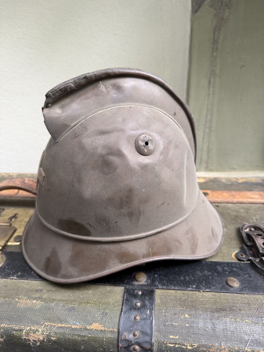 Schweizer Armee Antike Kleidung: Alter Schweizer Feuerwehrhelm – Gebraucht aus Bern von Amylee1999 1